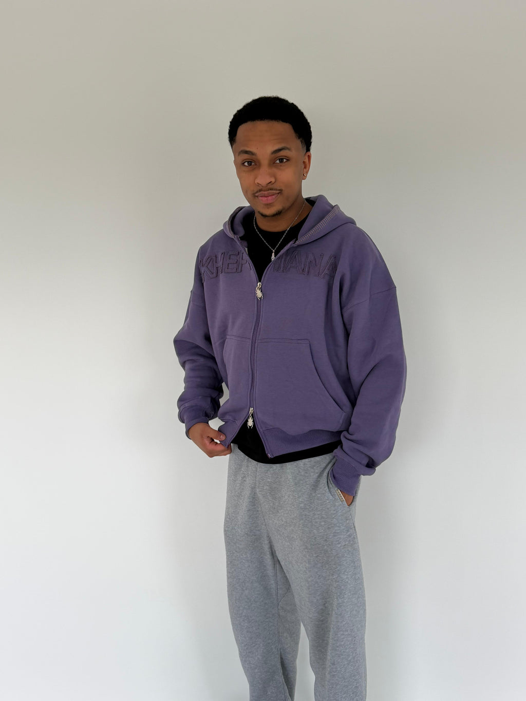 40 PURPLE ZIPPER